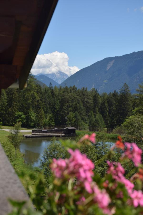 Landhaus Linser Tarrenz Exteriör bild